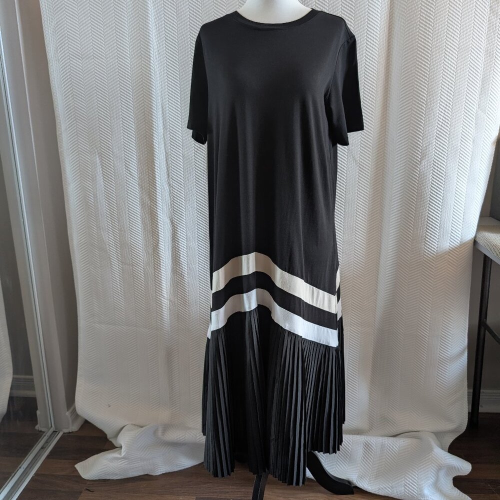 UCHUU Pleated Midi Dress Black beige white stripes Small 4-6 Montreal Designer